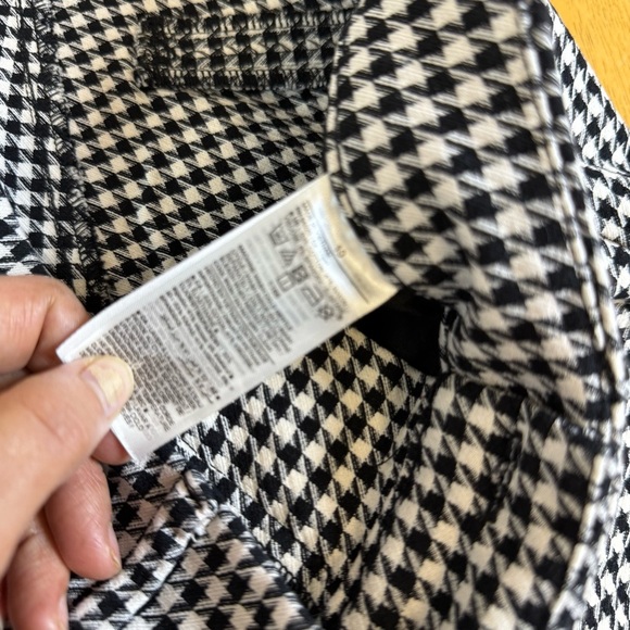 Old Navy Women's Black & White Plaid Ankle Pants Casual Size 10 High Waist - Picture 9 of 10